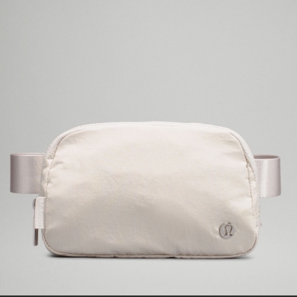 Lululemon EBB - White Opal